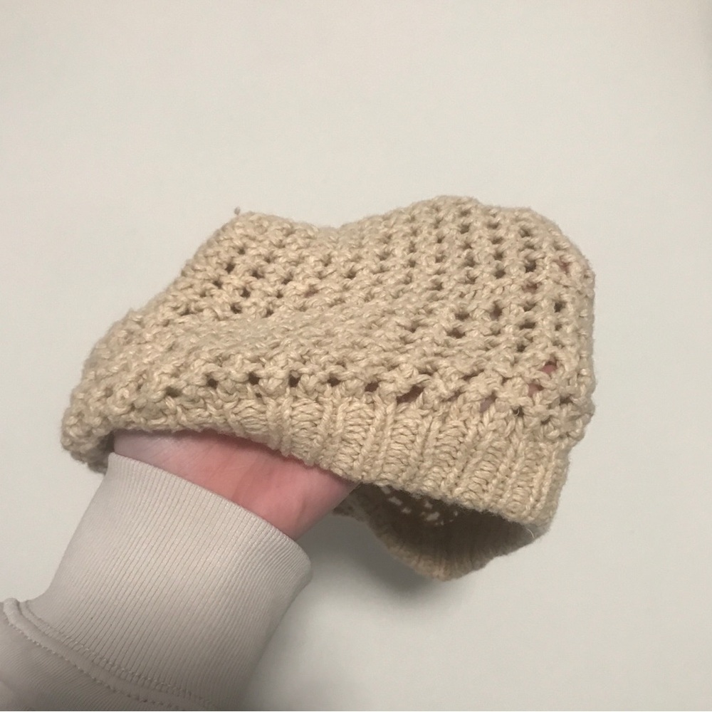 Knit Beige Beret